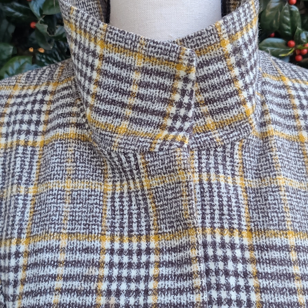 Cape jacket - Picture 4 of 8
